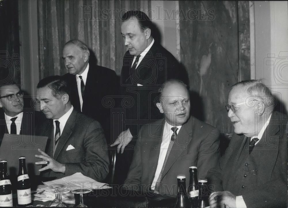 1962 Press Photo Special-meeting of the FDP in Nuernberg - Historic Images
