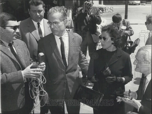 1964 Press Photo Mr. Taron, "The Strangler" Victim's Father & Companion - Historic Images