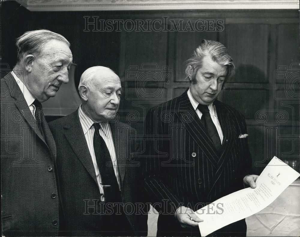 1974 Press Photo Lord Wigg Shinwell Christopher Frere-Smith Get Britain Out - Historic Images