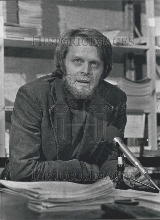 Press Photo Journalist & President of Amnesty International Thomas Hammarberg - Historic Images