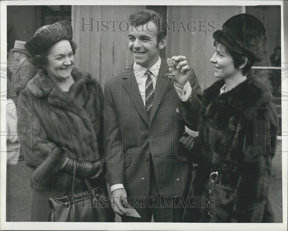 Press Photo Golfer Tony Jacklin, Dorothy Jacklin, Vivian - Historic Images