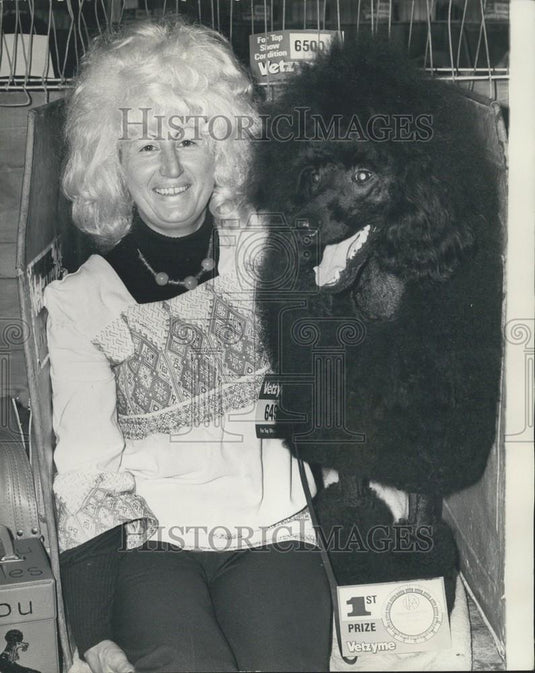 1975 Press Photo Ladies Kennel Association Championship Pat Ashwell & King - Historic Images