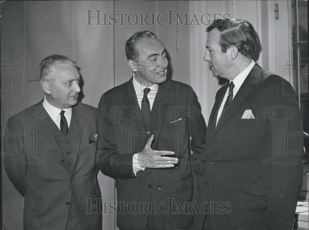 1967 Press Photo Herr Shoellhorn, M Bettencourt, M  Stonehouse, - Historic Images