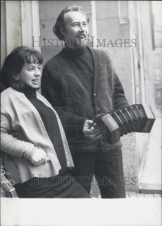 Press Photo Street Musicians - Historic Images