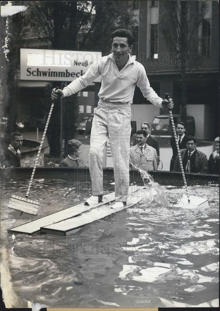 1962 Press Photo Ski on this Water-Swimming-Ski Out of Color-Glass Styrophor - Historic Images