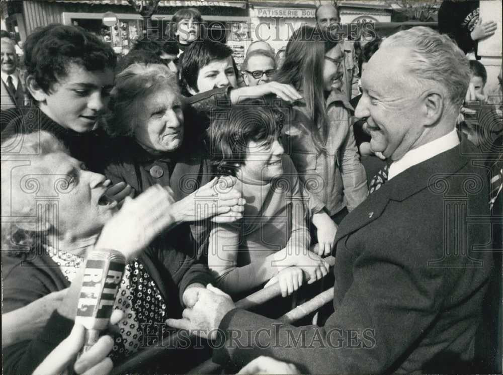 1974 Press Photo French P.M. visits Corsica - Historic Images