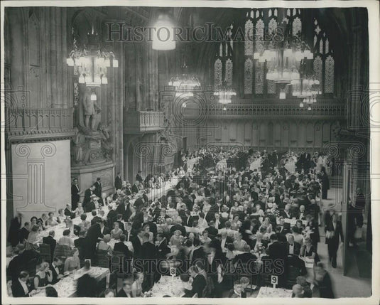 1957 Press Photo Sir Winston Churchill speaks at Law Society to the American Bar - Historic Images