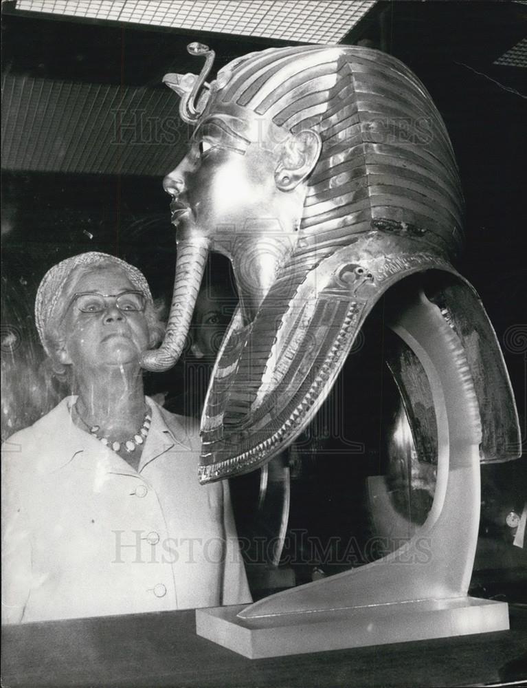 1976 Press Photo Frau Heinemann, wife of the President Heinemann - Historic Images