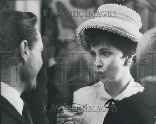 1965 Press Photo Film Stars Richard Todd and Gina Lollobrigida At Embassy Event - Historic Images