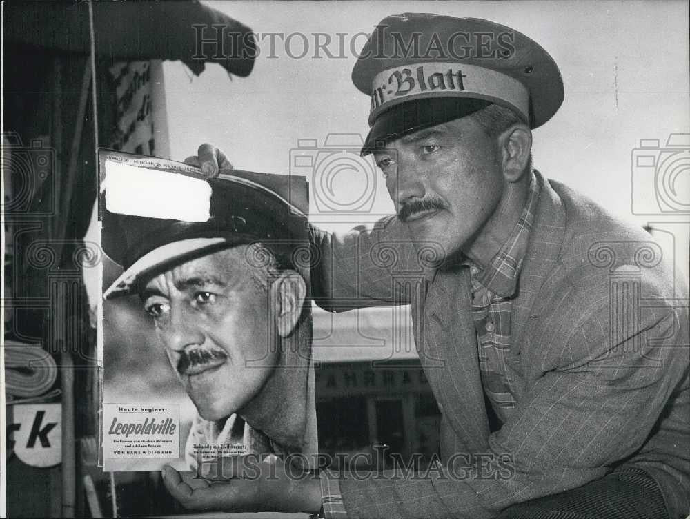 1958 Press Photo Double of Alec Guiness Lives Near Munich - Historic Images