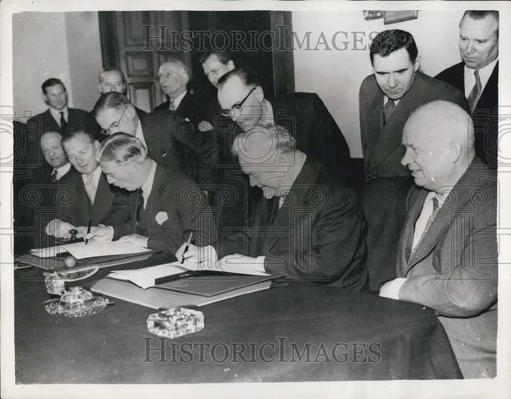 1956 Press Photo Kruschev Marshal Bulganin Sir Anthony Eden Selwyn Lloyd Butler - Historic Images