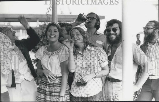 Press Photo Peace Corps members released in Uganda. - Historic Images