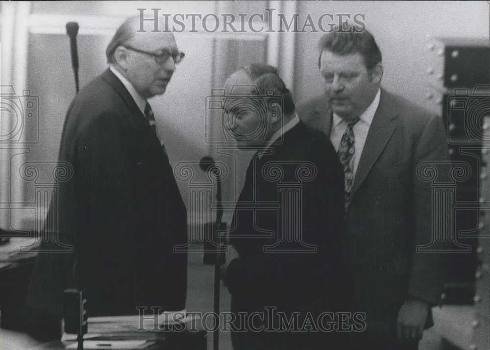 1972 Press Photo Voting on the Contract Between West Germany & Soviet Union - Historic Images