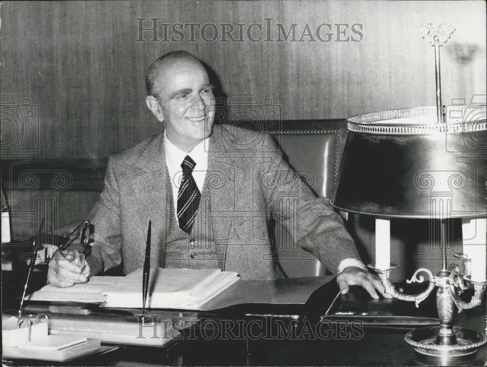 1977 Press Photo Constantine Caramanlis, current by Prime Minister - Historic Images