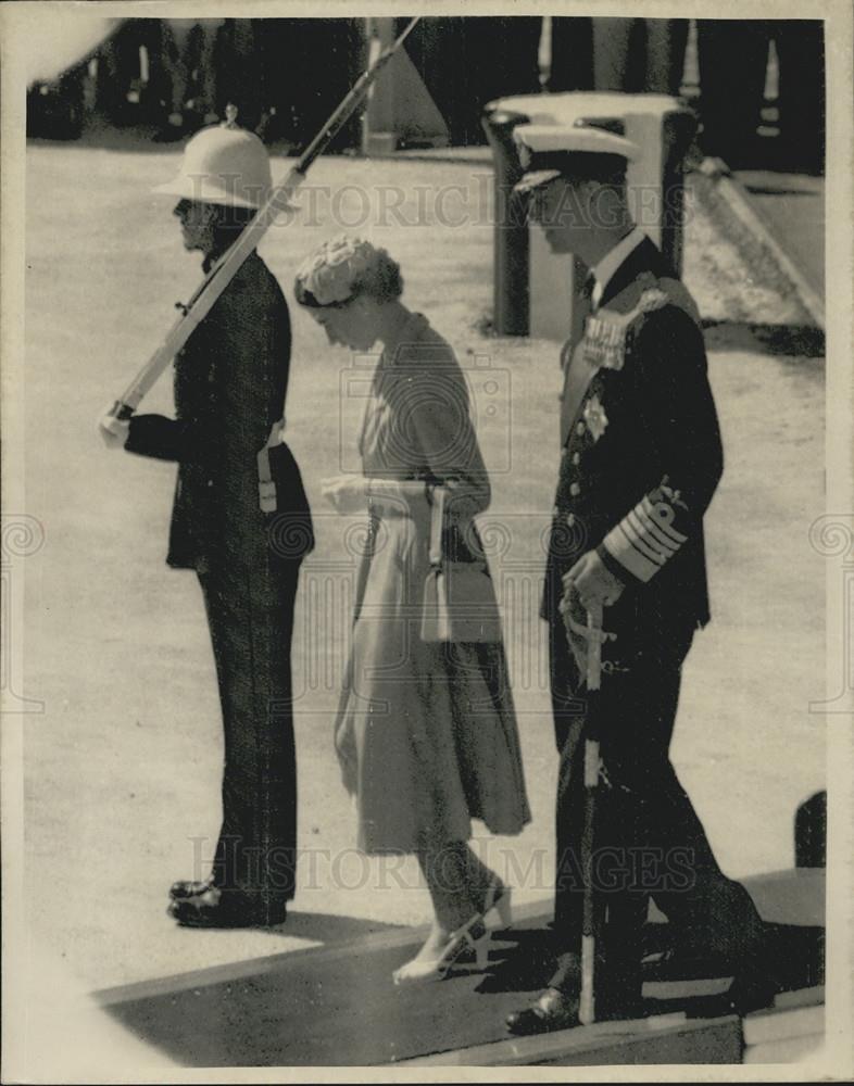 1954 Press Photo H.M. The Queen  &amp; Duke of Edinburgh - Historic Images