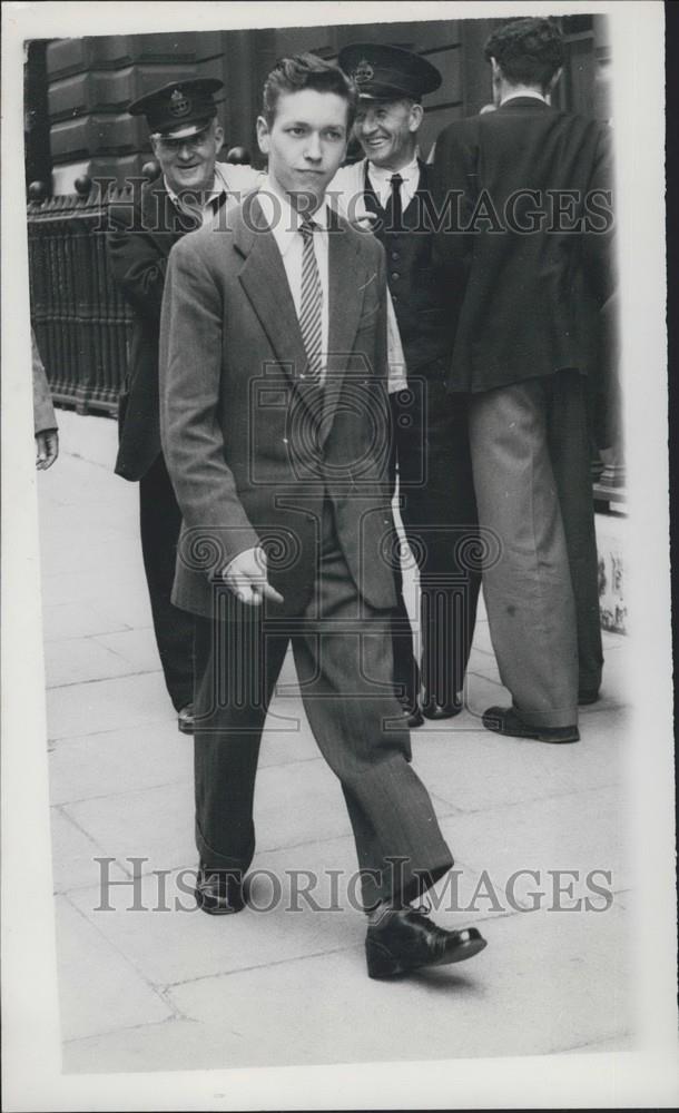 1953 Press Photo Youth Tells The Court I Was Surrounded - Historic Images