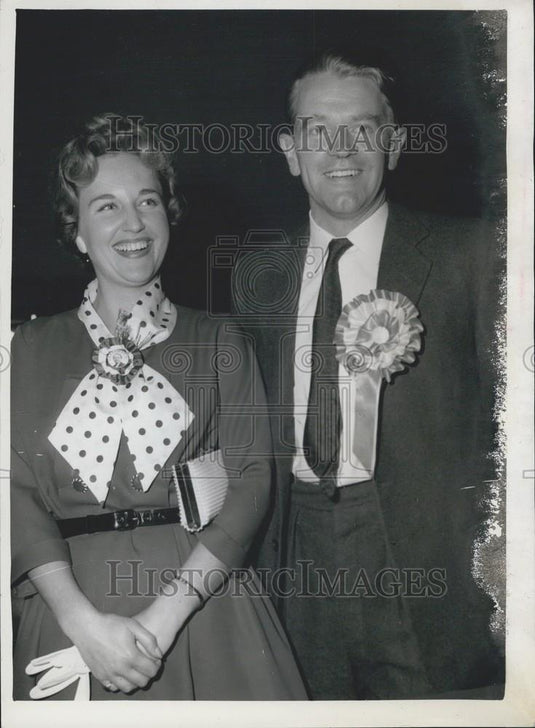 Press Photo M.P. Chris Chataway and wife - Historic Images