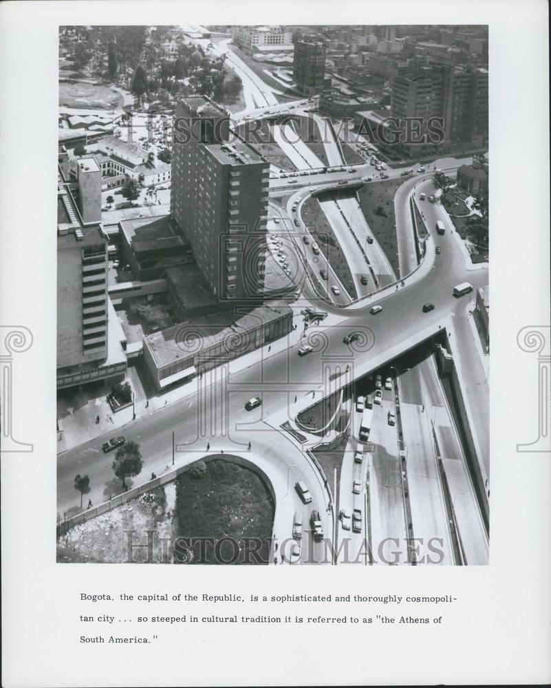 Press Photo Aerial Of Bogota Capital Of Columbia Highway In City - Historic Images