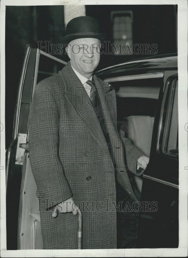 1957 Press Photo Mr. R.A. Butler at No 10 Downing St - Historic Images