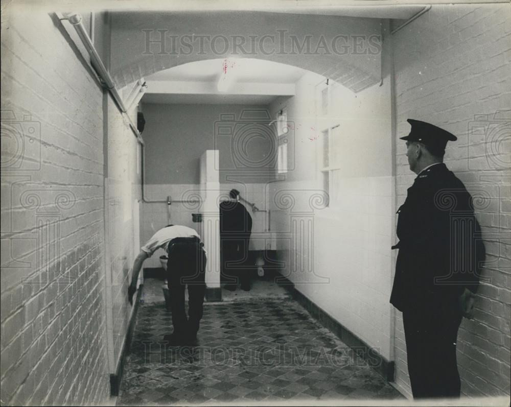 1966 Press Photo New Security block at Parkhurst prison - Historic Images