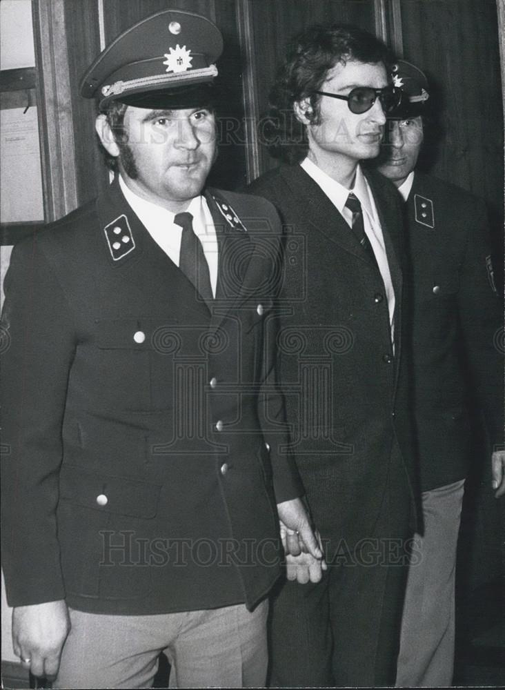 1972 Press Photo Trial against Dimitri Todorov ,bankrobber - Historic Images