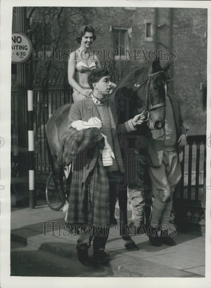 1959 Press Photo Susan Harper Modern Lady Godiva - in Cambridge - Historic Images