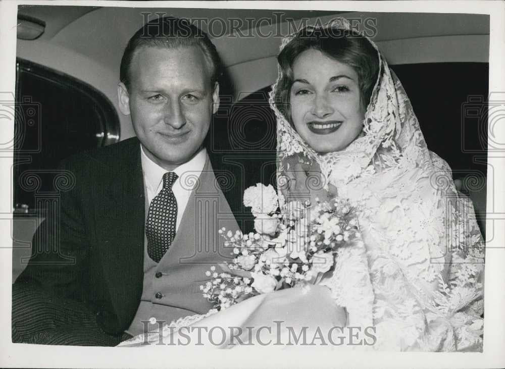 1958 Press Photo Desmond Cubitt &amp; Bride American Heiress Killed In Air Crash - Historic Images