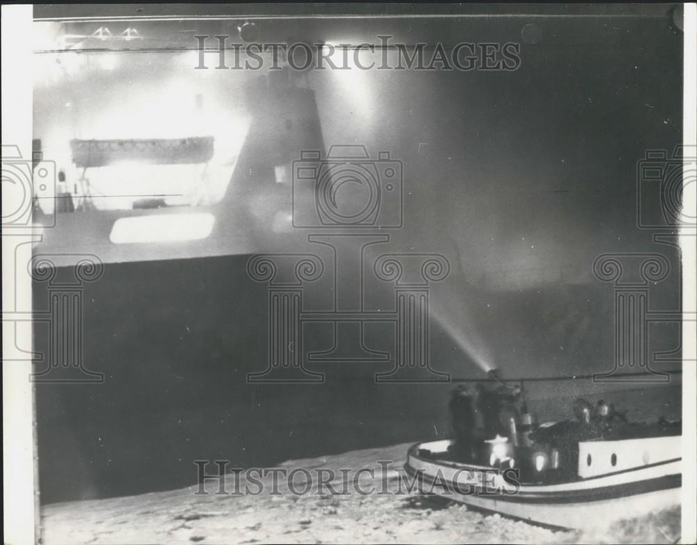 1968 Press Photo Explosion in tanker in Rotterdam - Historic Images