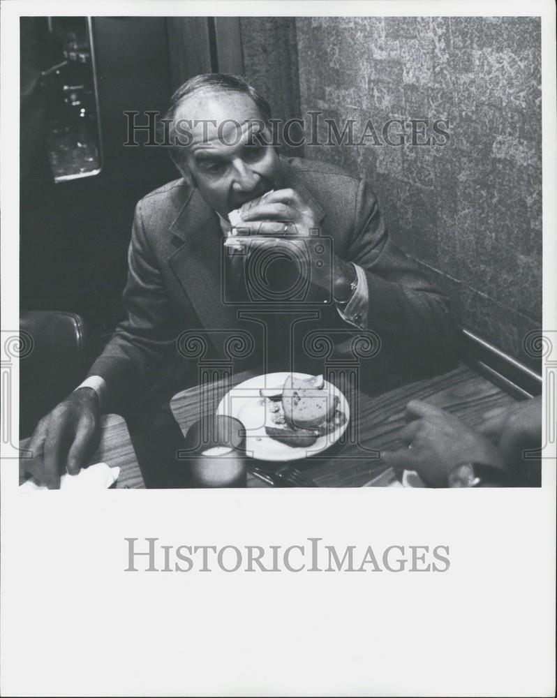 Press Photo Senator George McGovern - Historic Images