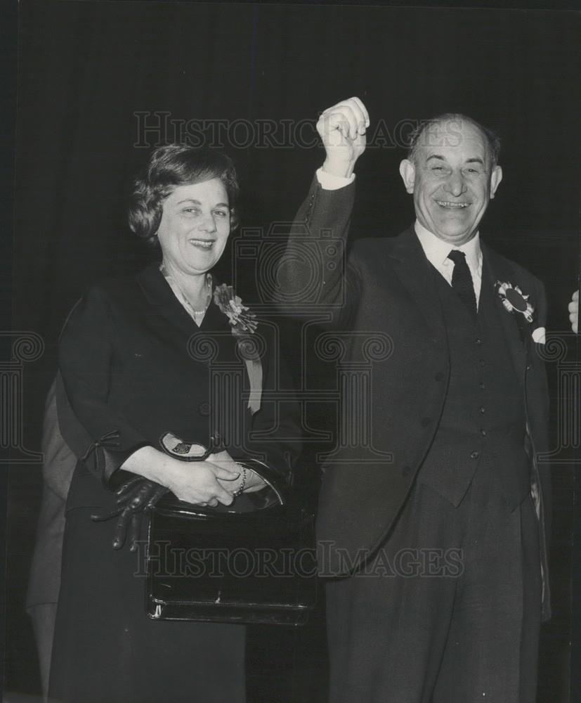 1966 Press Photo Patrick Gordon Walker &amp; His Wife After Winning Leyton Election - Historic Images