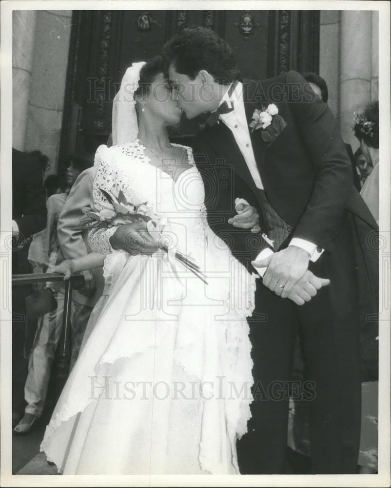 1981 Press Photo Michele Dimitri marries actor Paul Land - Historic Images