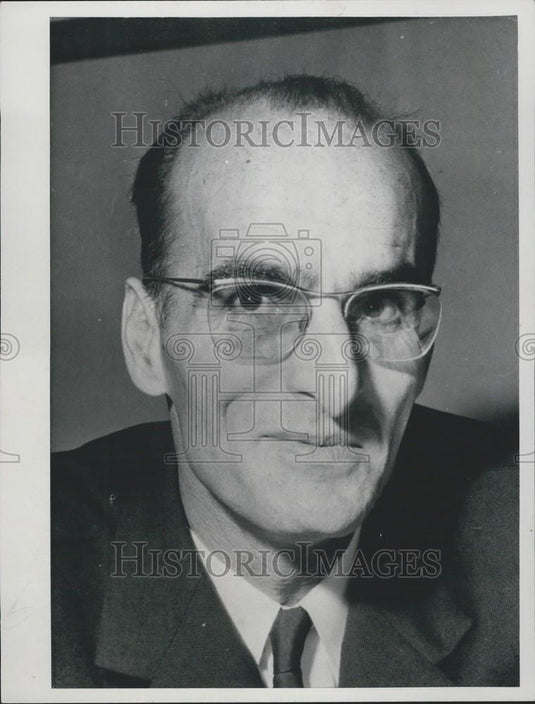 1964 Press Photo Claude Chayet French Charge D'Affaires In Peking - Historic Images