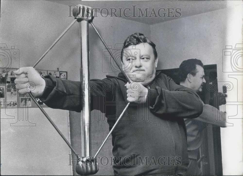 1966 Press Photo Franz Josef Strauss West German Finance Minister During Workout - Historic Images