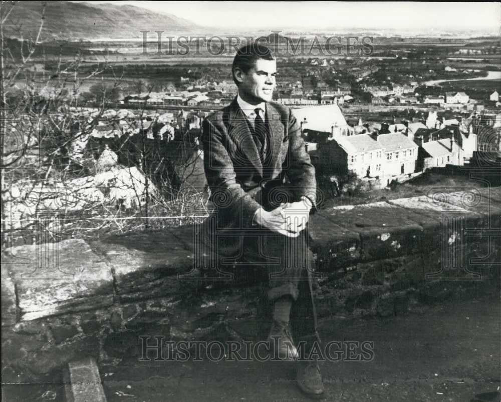 1968 Press Photo Arhyll &amp; Sutherland HIghlanders Speak for Famous Soldier - Historic Images