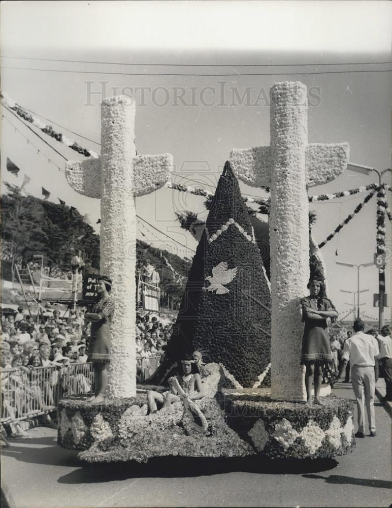 1967 Press Photo Battle Of Flowers, Jersey Parade, St. Helier, - Historic Images