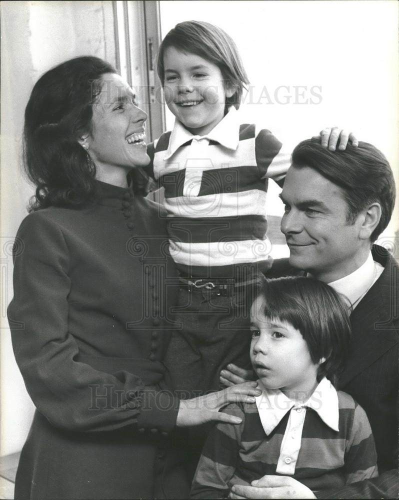 1977 Press Photo Foreign Secretary Dr David Owen, Family - Historic Images