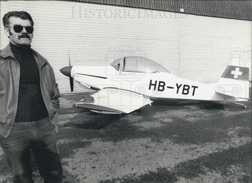 1984 Press Photo Hans Heim Instructor of Grenchen-Switzerland Making &quot;Mustang 2 - Historic Images