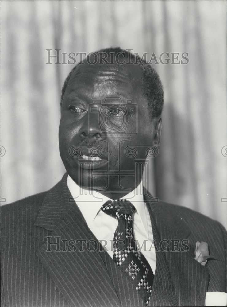 Press Photo Daniel Arap Moi President Kenya Commander Chief Armed Forces - Historic Images