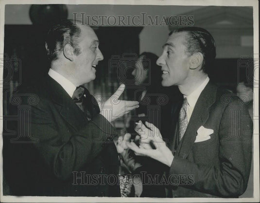 1953 Press Photo Fashion Soiree to designers - Historic Images