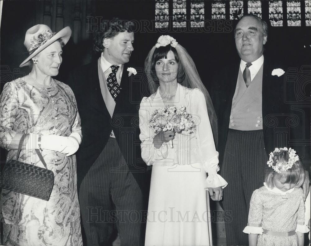 1973 Press Photo Wedding of Daughter of Mr William Whitelaw Weds - Historic Images