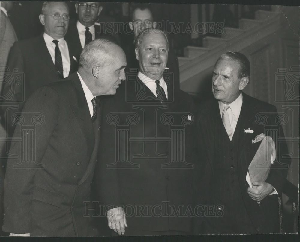 1957 Press Photo Members of Canadian Trade Mission in London - Historic Images