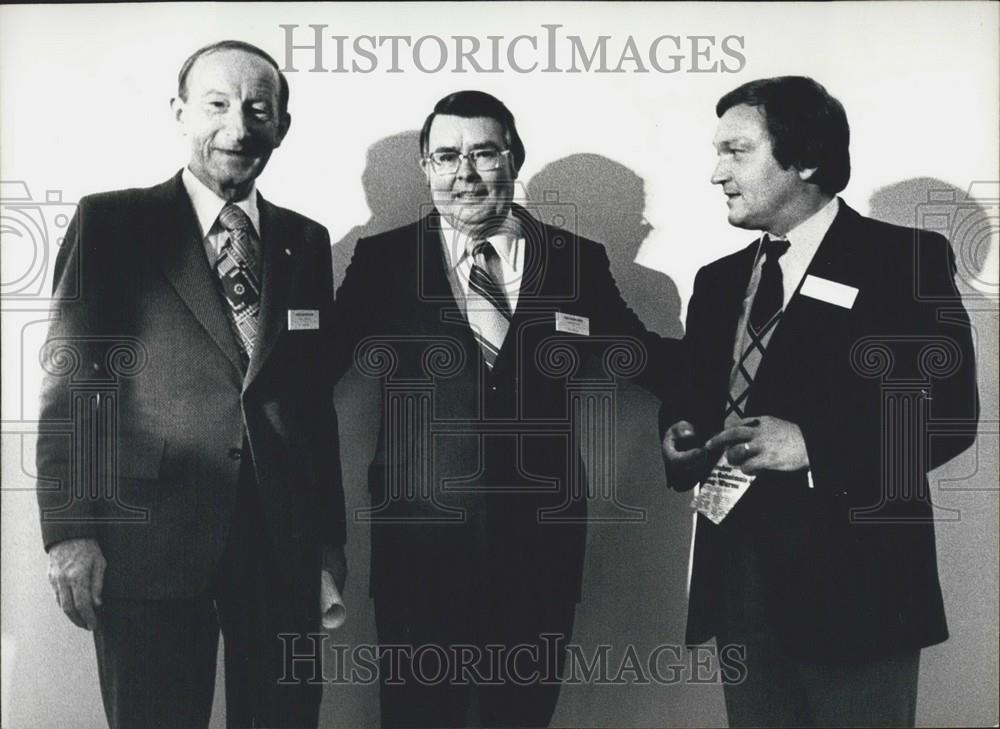 Press Photo Josef f. Blunrich,M. Philips, Erich Von Daeniken - Historic Images