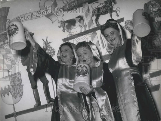 1953 Press Photo The Munich "Oktober Festival - Historic Images