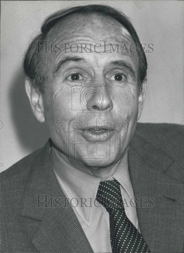 1988 Press Photo Prince Sadruddin Aga Khan in Geneva - Historic Images