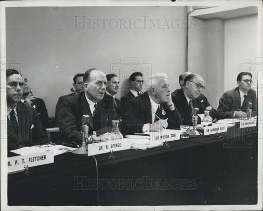 1958 Press Photo Dr. R Spence; Sir William Cook Sir Alexander Fleck & Sir Cockcr - Historic Images