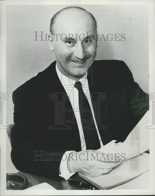 Press Photo Hans Katzer (CDU) Federal Minister of Labor and Social Affairs. - Historic Images