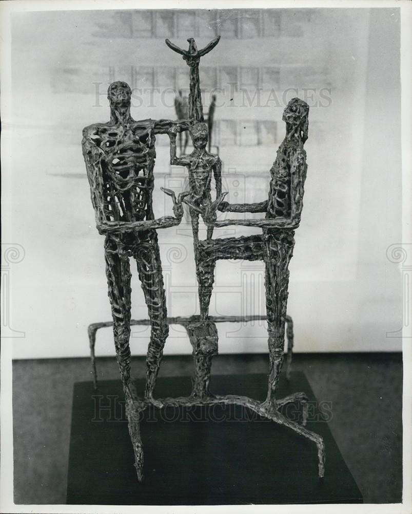 1954 Press Photo Sculptors&#39; entries for a competition run by the T.U.C - Historic Images