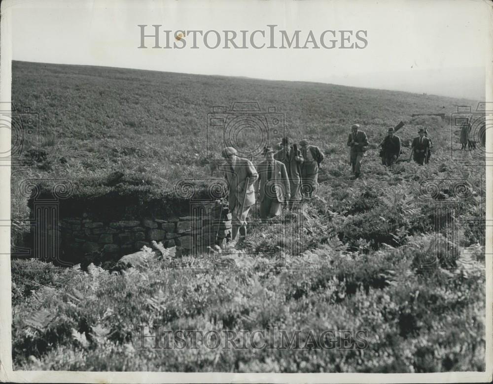 Press Photo R.A. Butler Chancellor Exchequer Sir Thomas Dugdale Grouse Shooting - Historic Images