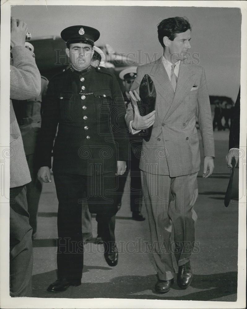 1953 Press Photo Grp Capt Townsend In London For Faranborough Air Show Talks - Historic Images