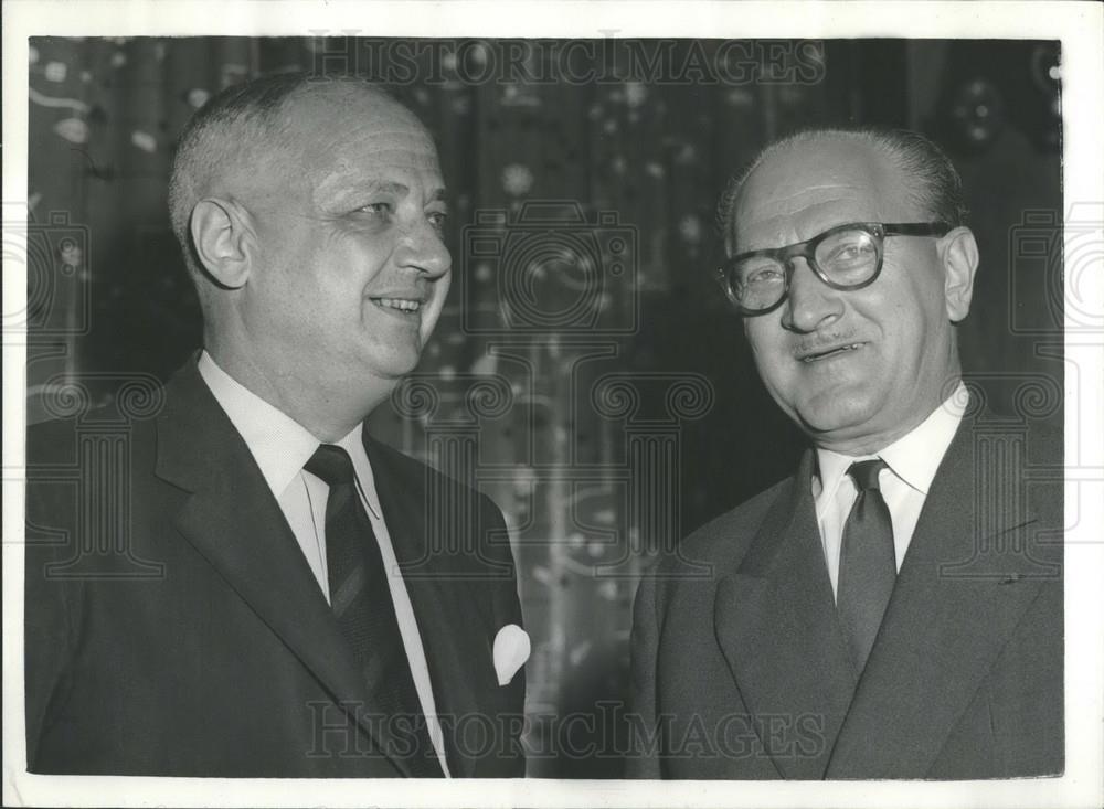 1956 Press Photo French Prime Minister M. Mollet and Foreign Secretary M. Pineau - Historic Images